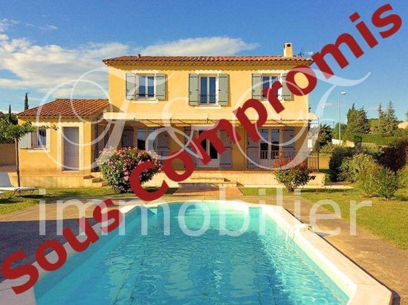 Villa with pool in the Luberon