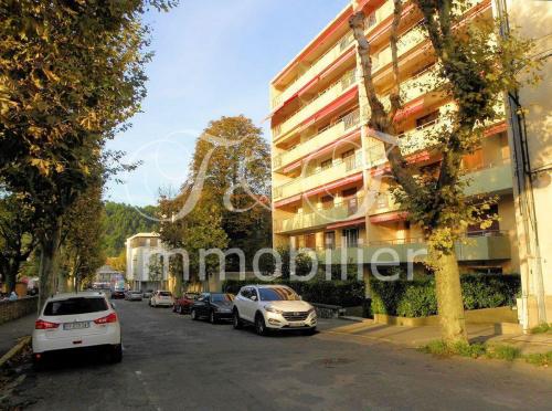 Wohnung mit Terrasse im Zentrum von Apt