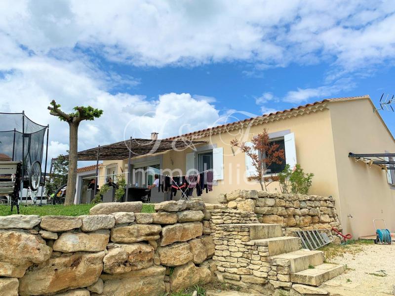 House with view near gargas