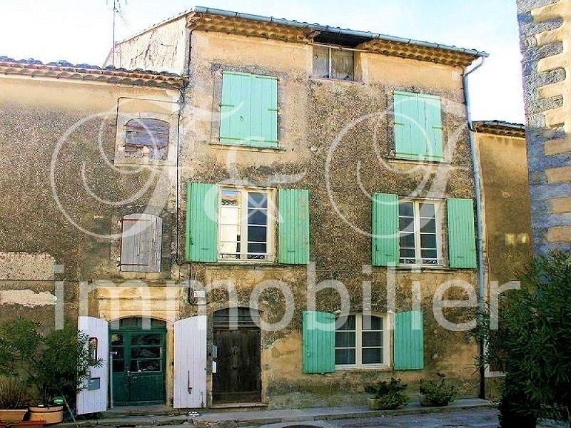 Village house in Saignon in the Luberon