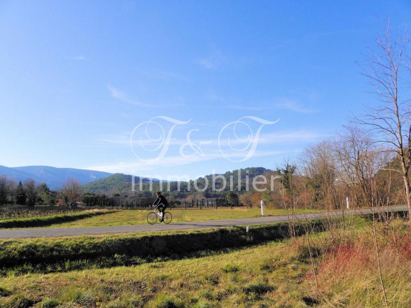 Large building land in Ménerbes