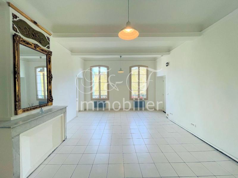 Large studio in the city center