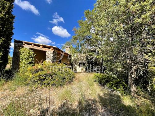 Quiet country house in Saignon