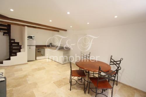 Pretty village house tastefully renovated