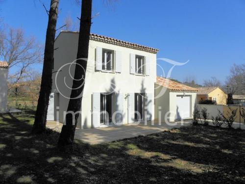 Villa new in Roussillon in the Luberon