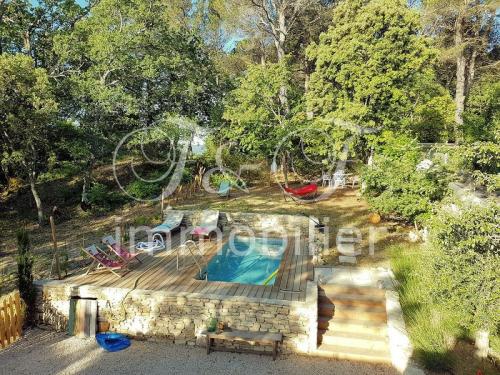 Renovated stone house in the Luberon