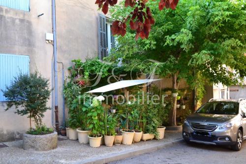 Superb town house in Apt