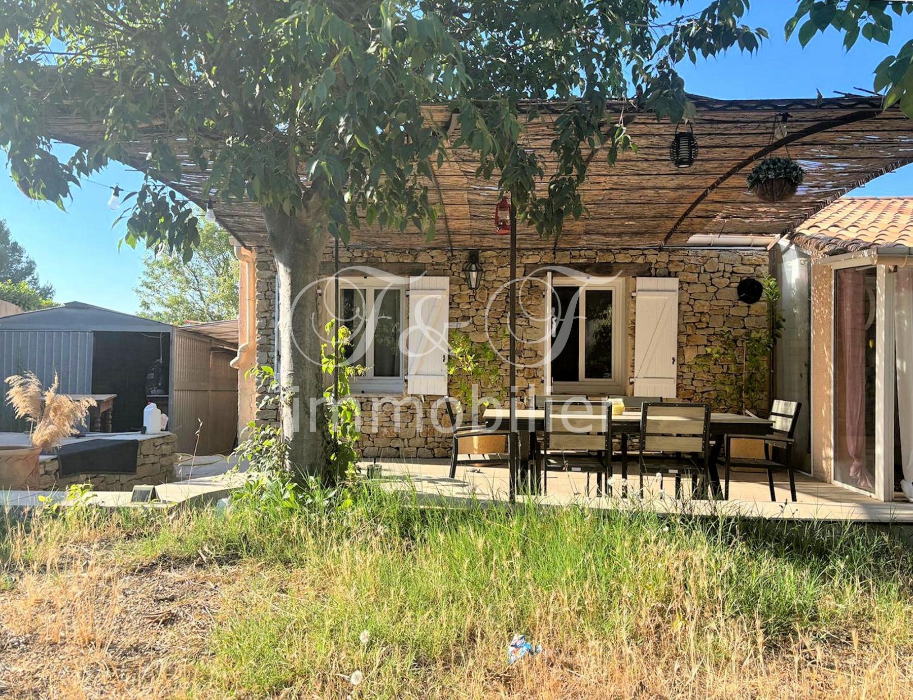 Ensemble immobilier proche du centre-ville