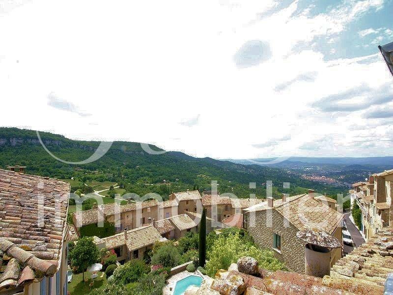 Grande maison de village à Saignon en Luberon