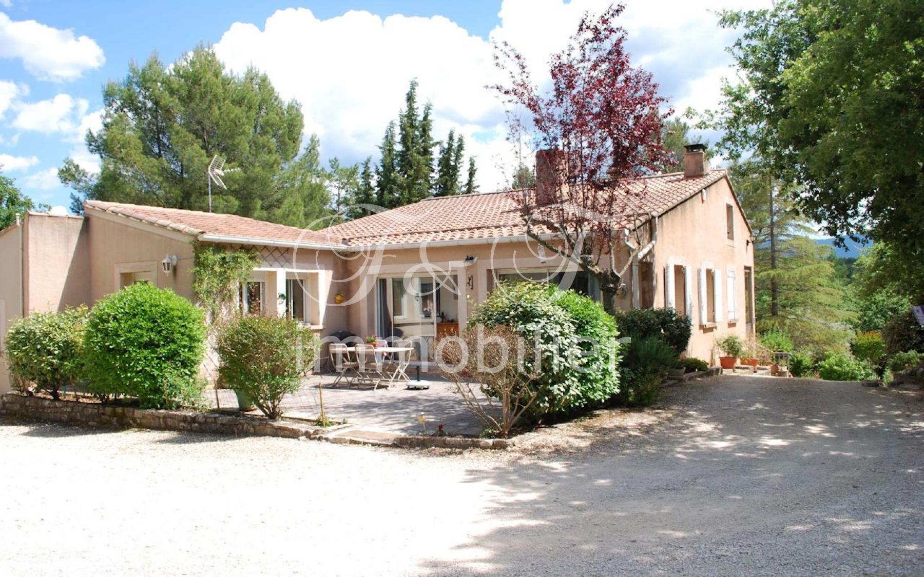 House and gites in Caseneuve