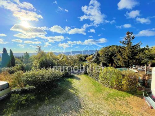 Villa à Viens face au Luberon