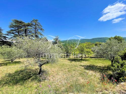 Terrains constructibles avec vue Luberon