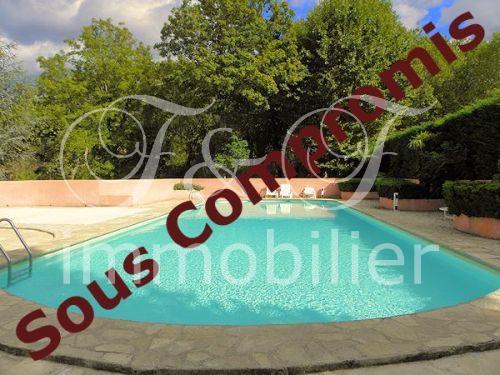 Appartement de tourisme avec piscine Luberon