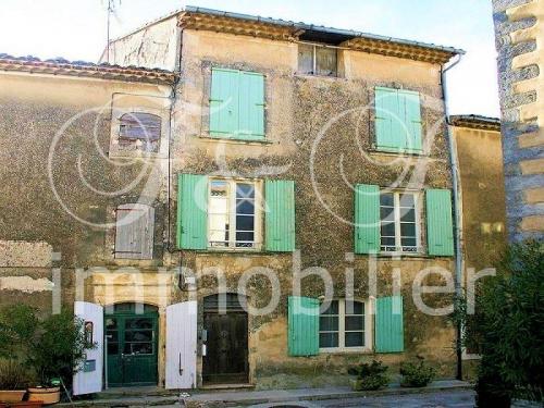 Maison de village à Saignon en Luberon