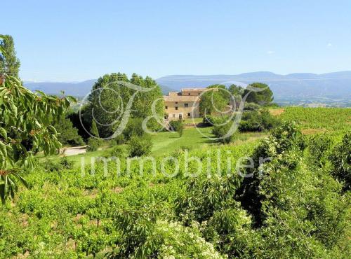 Bastide et dépendances proche de Bonnieux